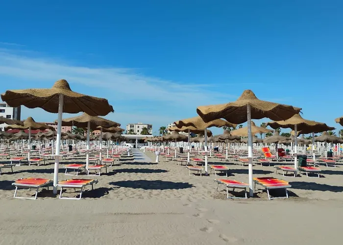 Aurora Beach & Suite