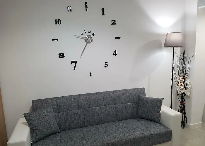 Summer Rooms